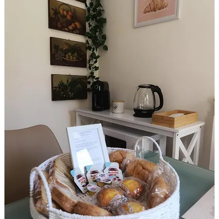 Domus Rea - Moderno Con Check-in Automatico H24 E Area Esterna Privata