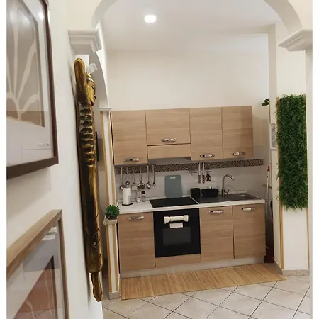 Domus Rea - Moderno Con Check-in Automatico H24 E Area Esterna Privata 아파트 *