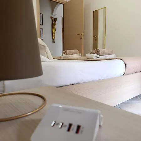 Domus Rea Bracciano - Terrazza E Self Check-In H 24 布拉恰诺