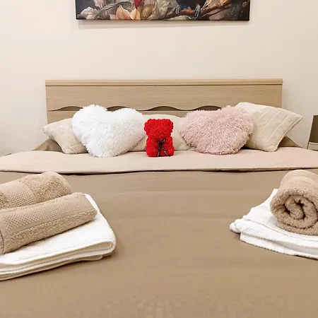 アパート Domus Rea - Terrazza Privata E Smart Check-in H24