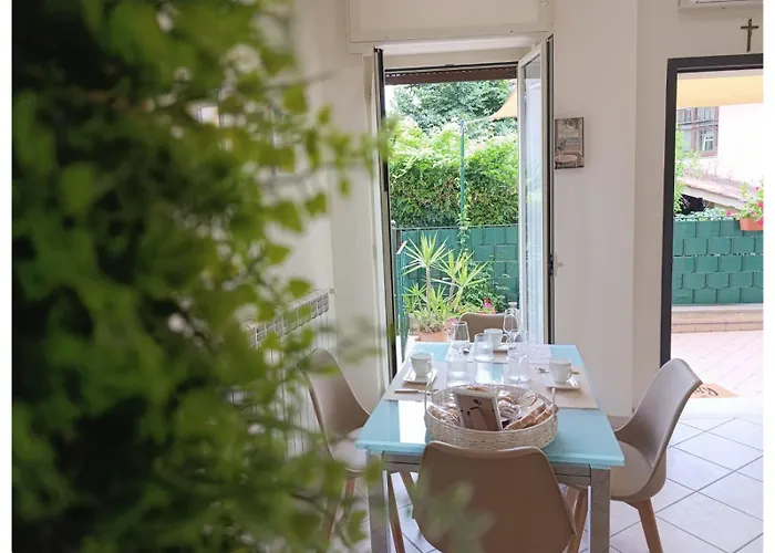 Domus Rea - Moderno Con Check-in Automatico H24 E Area Esterna Privata Apartmán