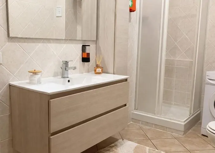 Апартаменты Domus Rea - Moderno Con Check-in Automatico H24 E Area Esterna Privata *